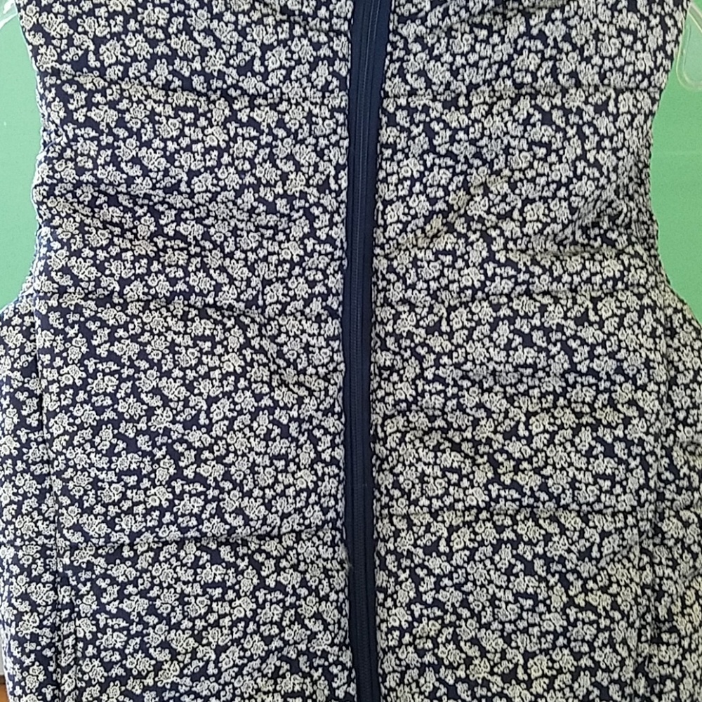 Princess vera Wang vest - Picture 2 of 7